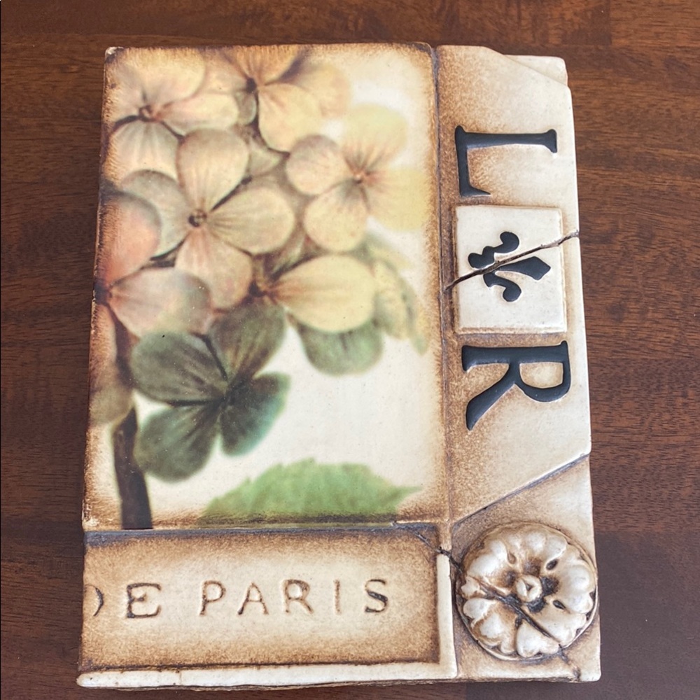 Sid Dickens Cream and Brown Ceramic Art